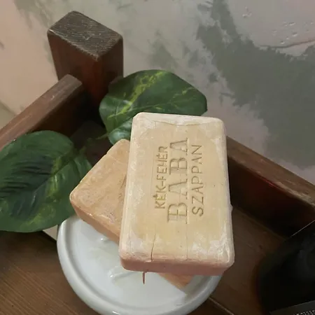 The Ozorian Хостел *