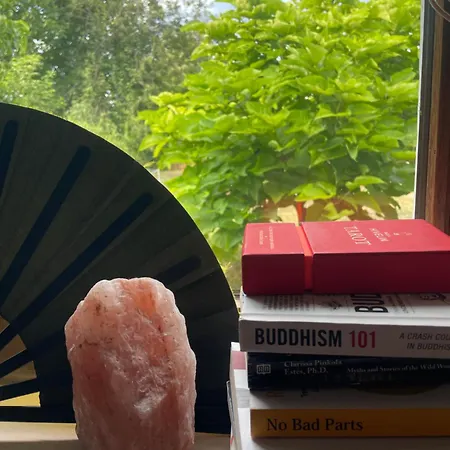 Хостел The Ozorian